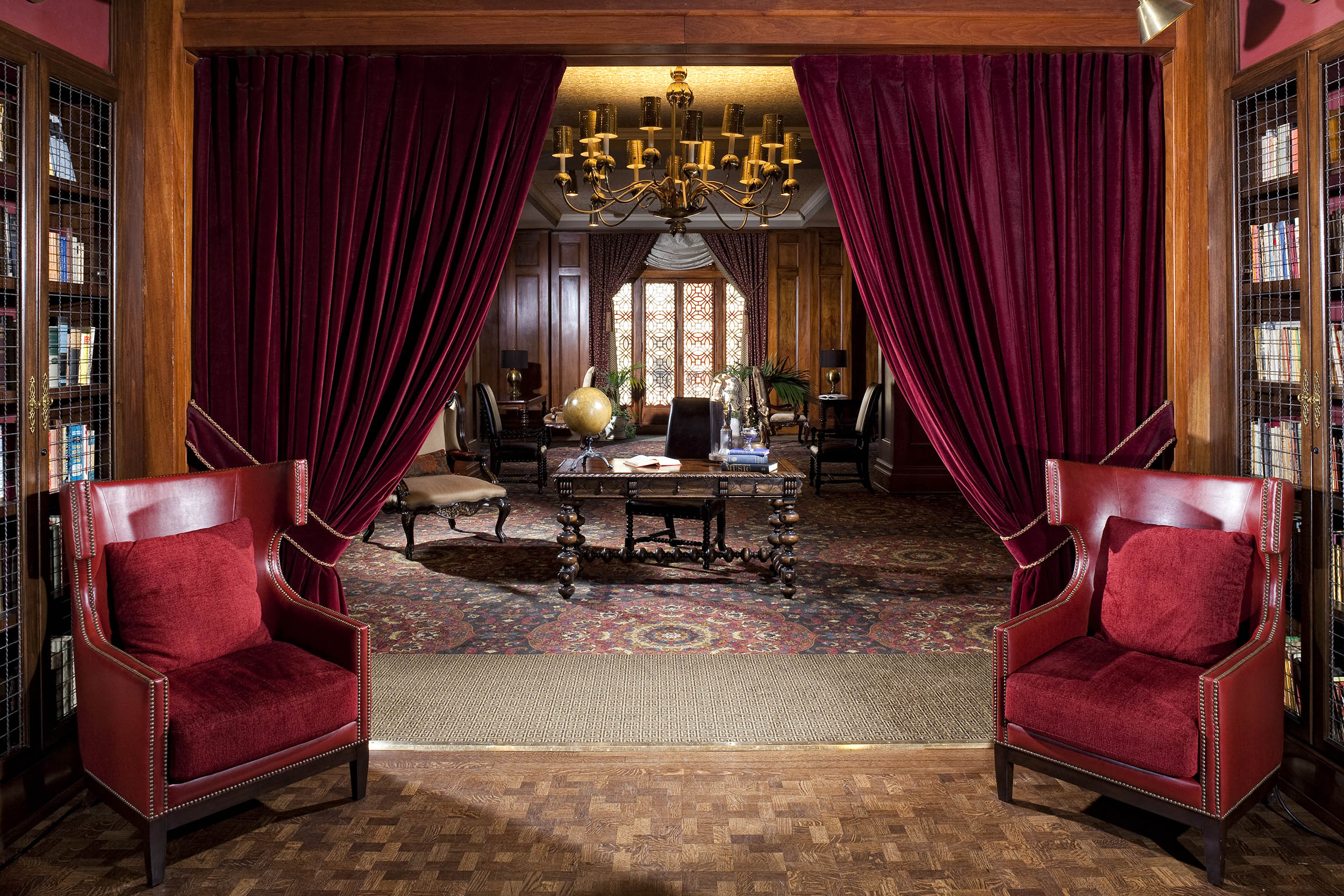 Classic design library space at Los Angeles Athletic Club