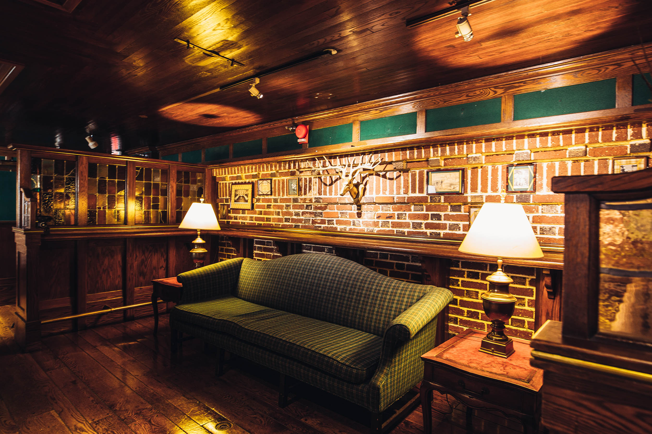 Duke’s Sports Bar LA Athletic Club